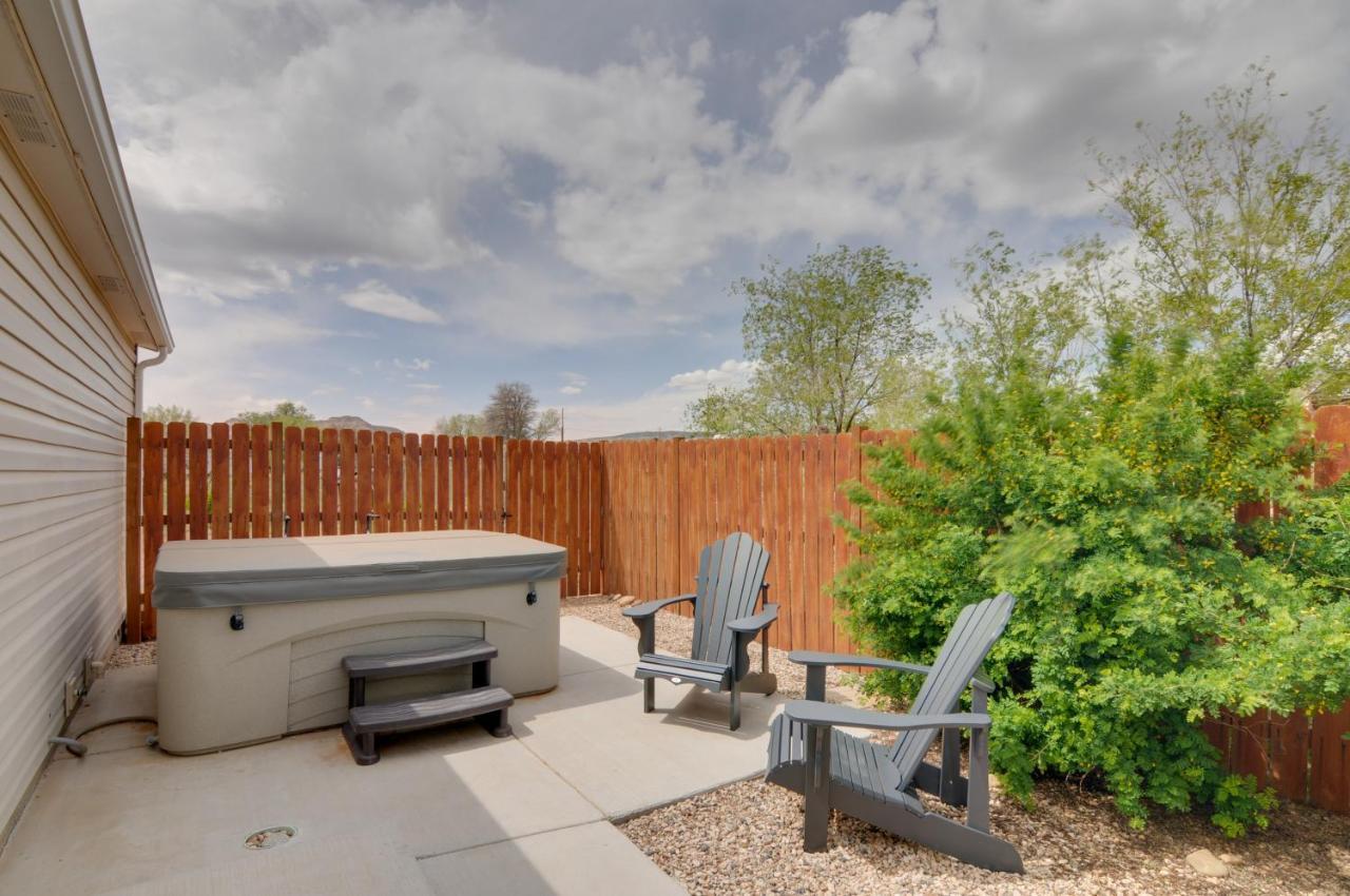 Utah Retreat - Hot Tub, Deck And Near National Parks Villa Escalante Ngoại thất bức ảnh